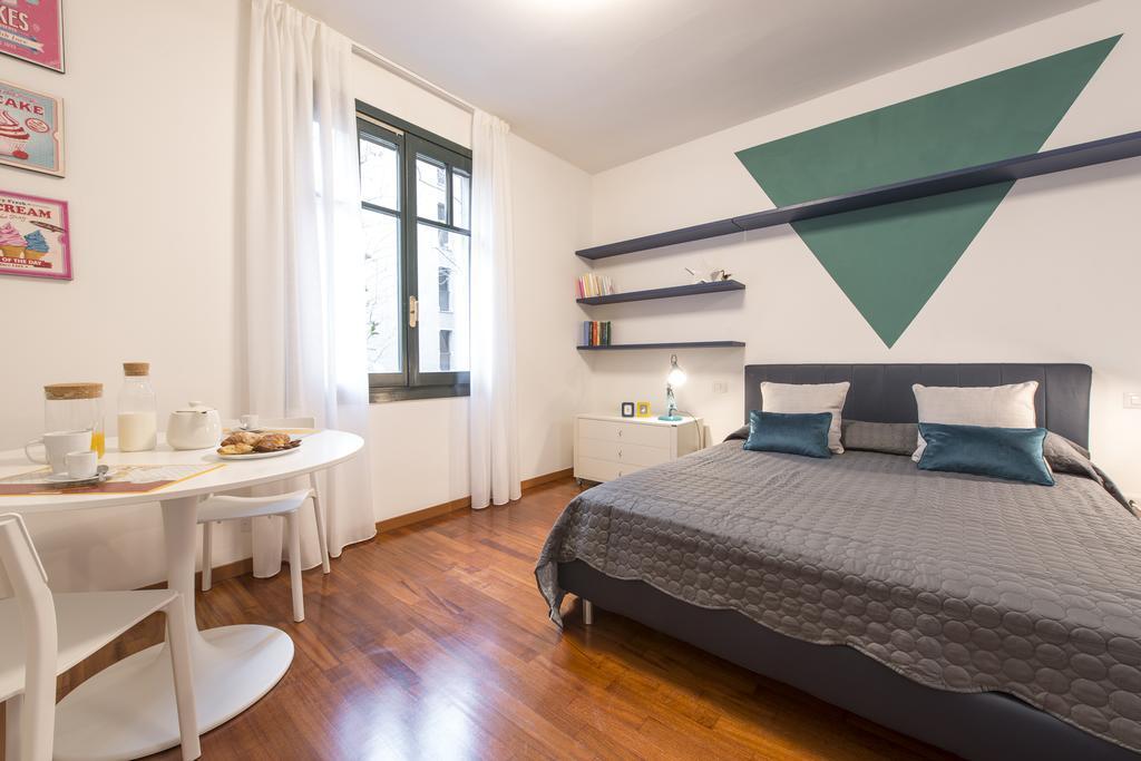 Suite Home Milano Fiera ภายนอก รูปภาพ