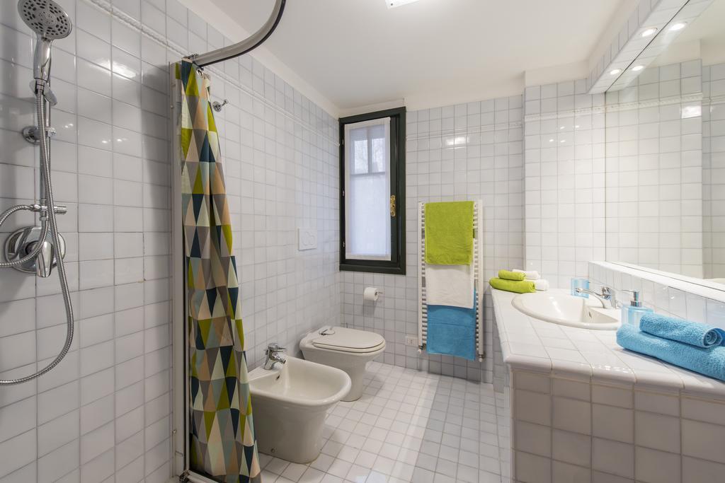 Suite Home Milano Fiera ภายนอก รูปภาพ