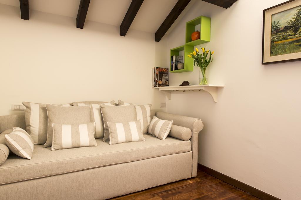 Suite Home Milano Fiera ภายนอก รูปภาพ