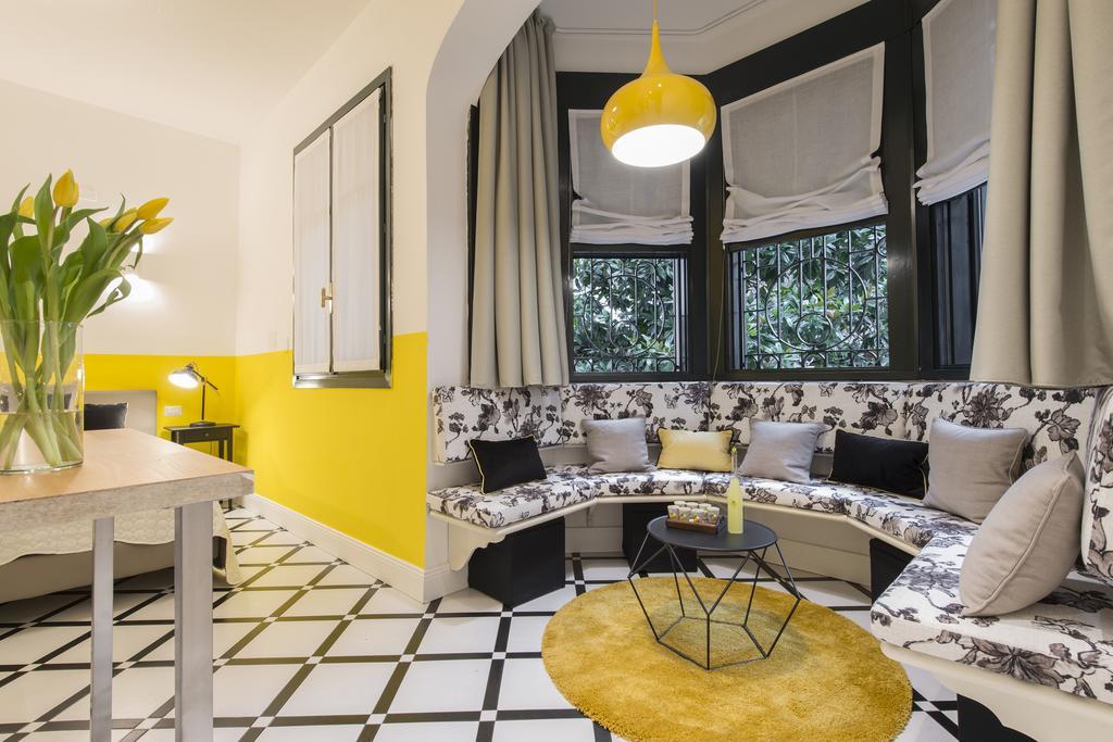 Suite Home Milano Fiera ภายนอก รูปภาพ