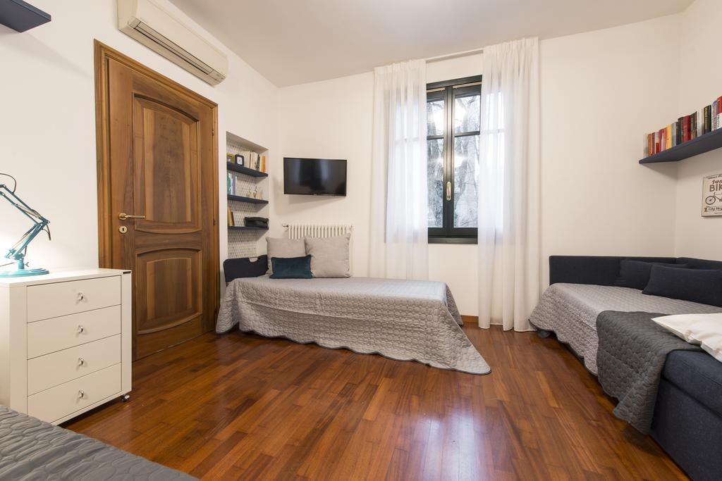 Suite Home Milano Fiera ภายนอก รูปภาพ